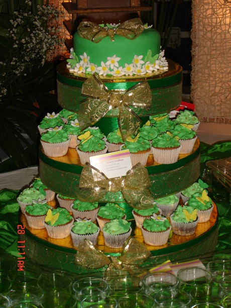 Green in The Garden  Cup cake for dyah & ichwan